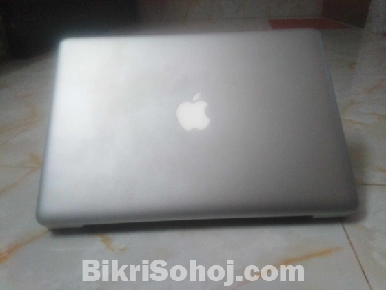 Apple MacBook Pro 2012, Core i5 , 8GB Ram, 256GB SSD